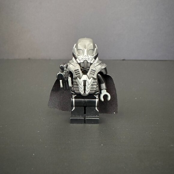 Dc Superman Battle Of Smallville General Zod & Batman Lego Minifigures With Cape - Picture 2 of 7